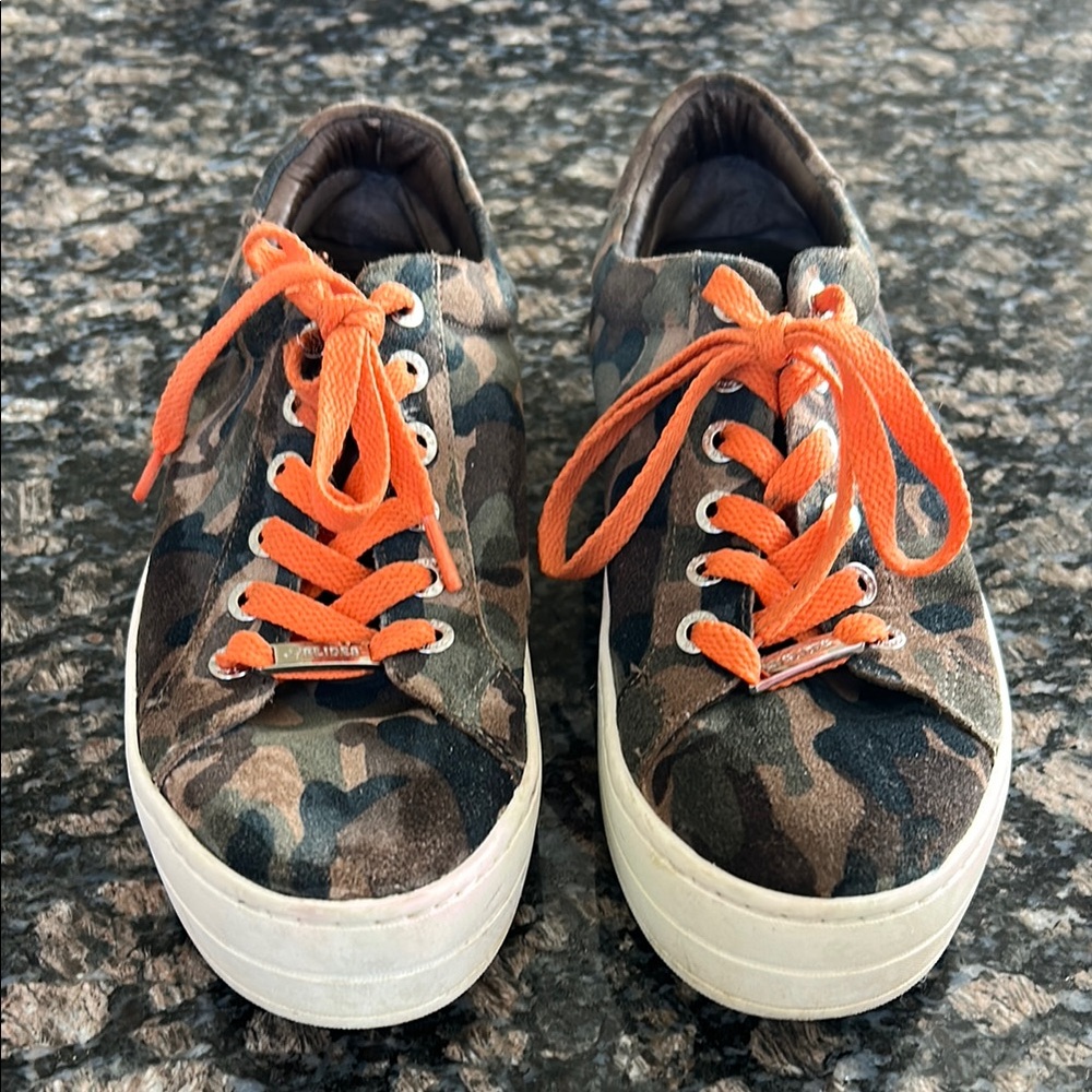 J/SLIDES CAMOUFLAGE SIZE 7.5 - Picture 2 of 5